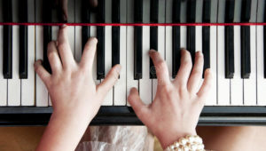 Bài tập luyện ngón đàn Piano hiệu quả, đơn giản