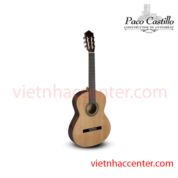 Guitar Classic Paco castillo 201