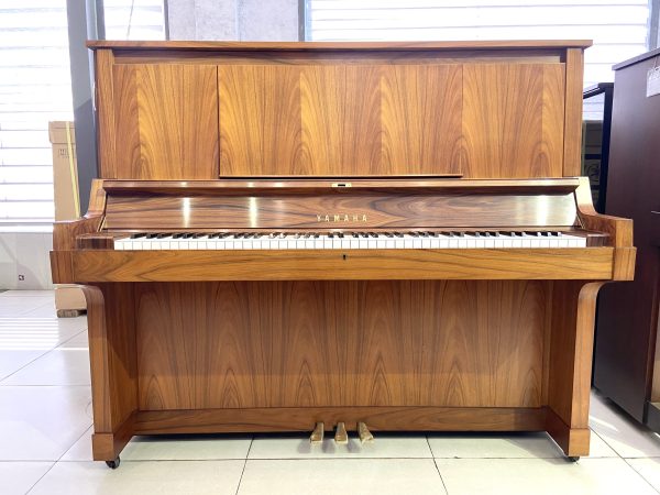Piano Upright Yamaha W101