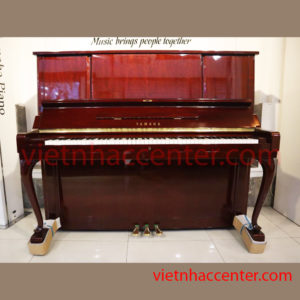 Piano Upright Yamaha W106