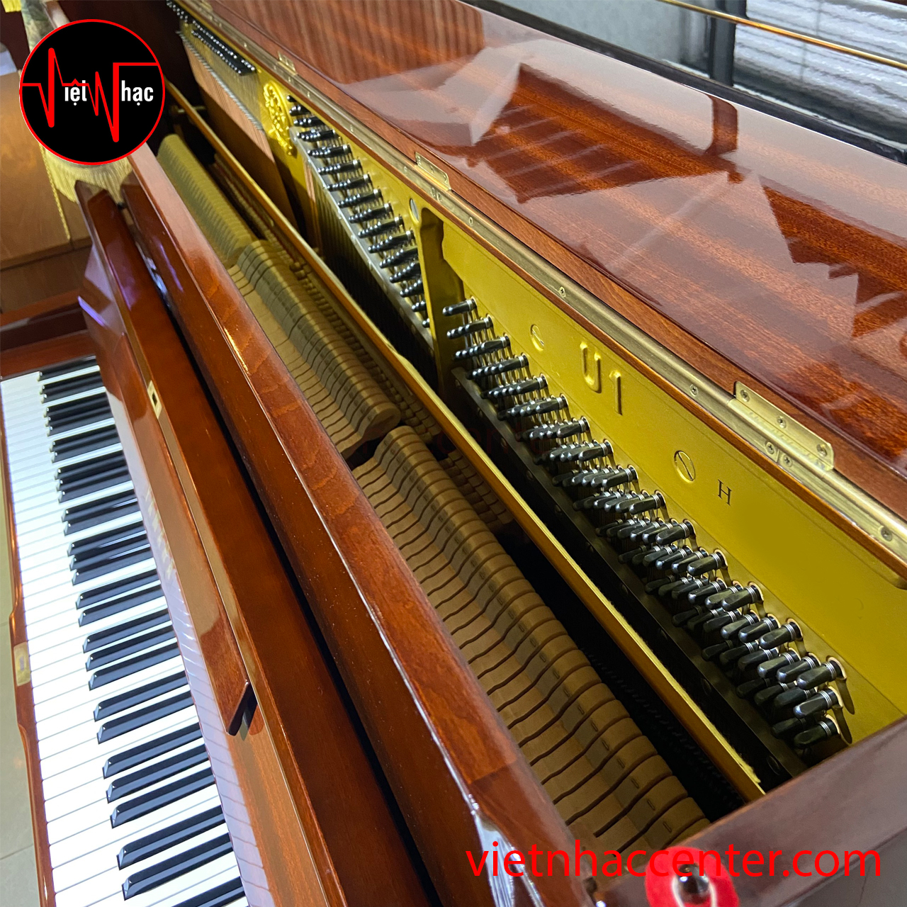 piano-upright-yamaha-u1h-mahogany-mau-go-tu-nhien-son-bong-reconditioned-1693395293.jpg (1280×1280)
