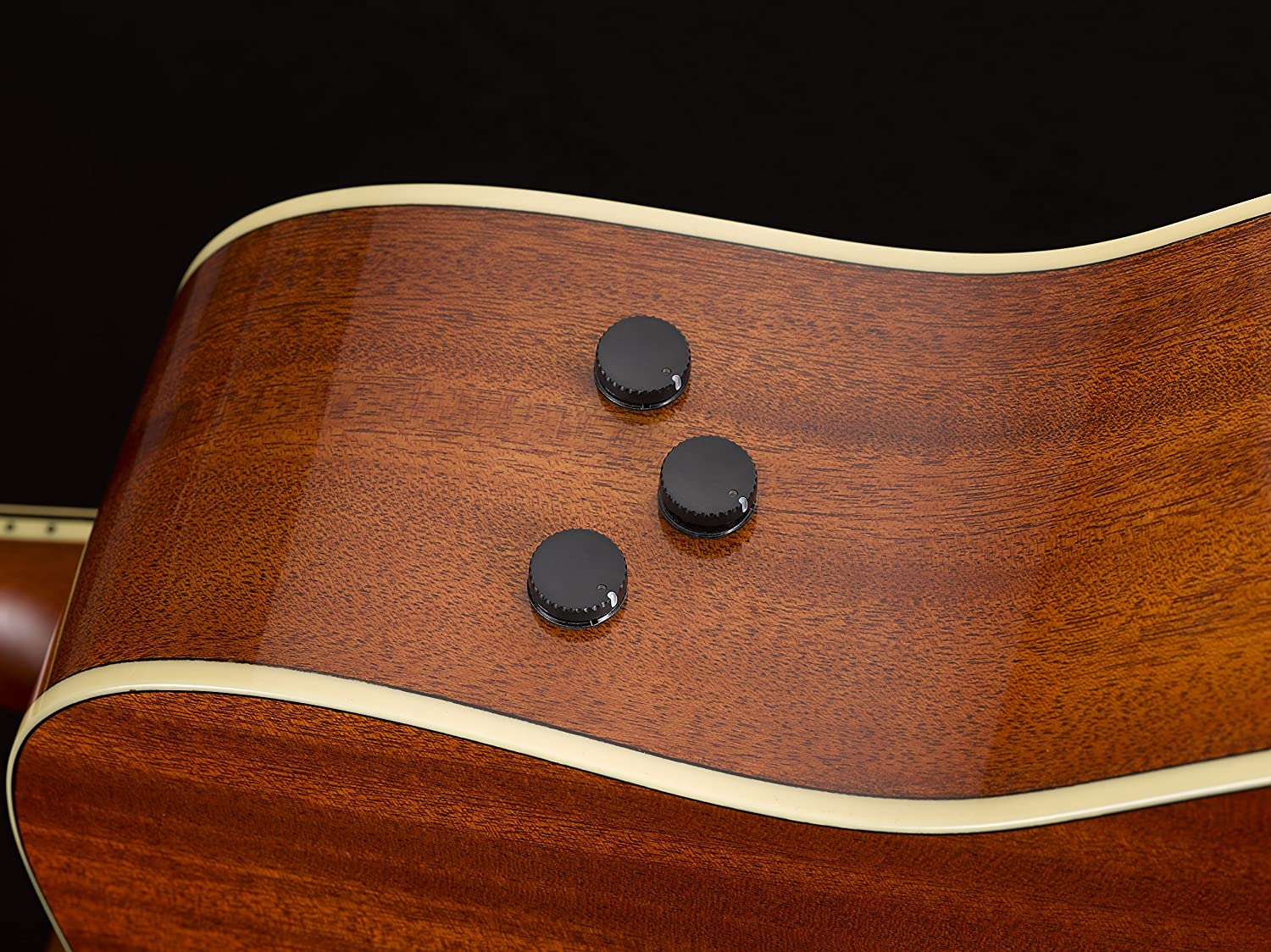 Tổng hợp các loại EQ thường dùng trên Guitar Yamaha