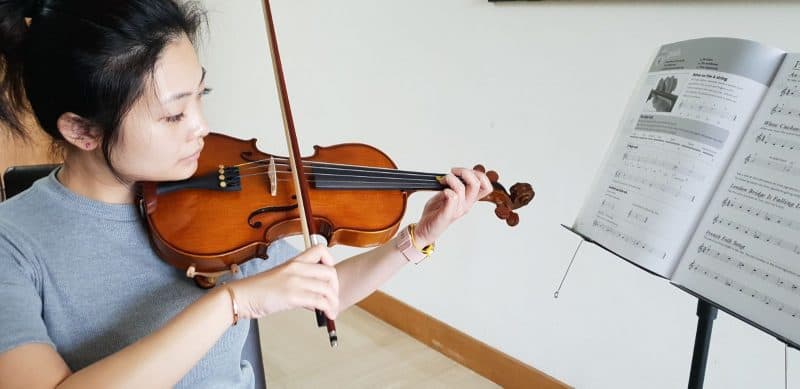 Học violin có khó không?