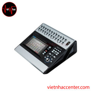 Digital Mixer QSC Touchmix-30 Pro