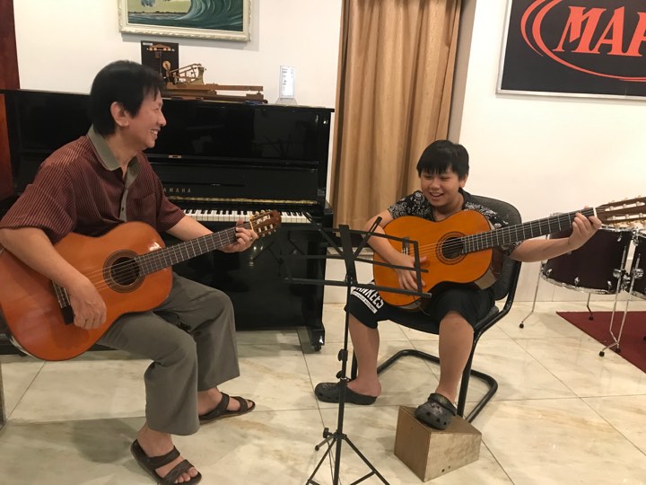 HỌC GUITAR DÀNH CHO MỌI NHÀ-MỌI NGƯỜI Ở MỌI NƠI