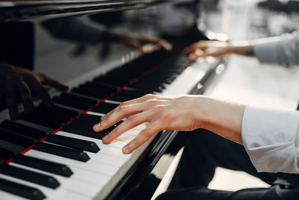 HƯỚNG DẪN HỌC ĐÀN PIANO CHO NGƯỜI MỚI BẮT ĐẦU