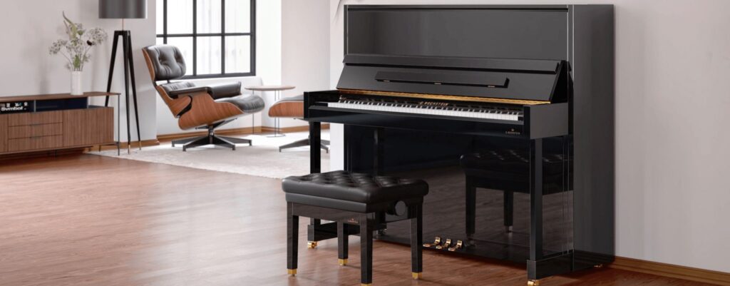 Việt Nhạc Center Là Showroom Chuyên Phân Phối Đàn Piano Chính Hãng Giá Rẽ