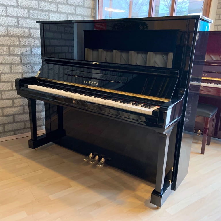 Kawai K500 vs Yamaha U3