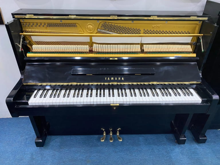 yamaha u1