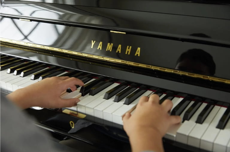 Yamaha U1 vs B3