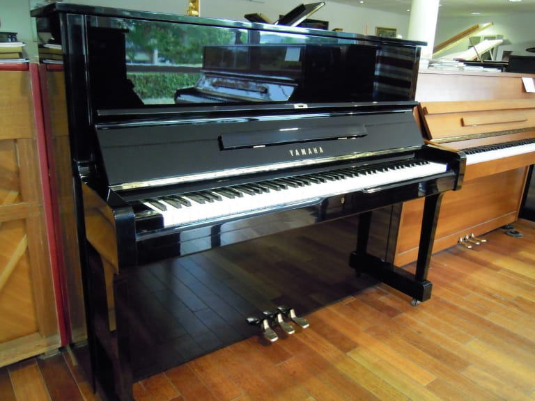 Yamaha U1 vs U3