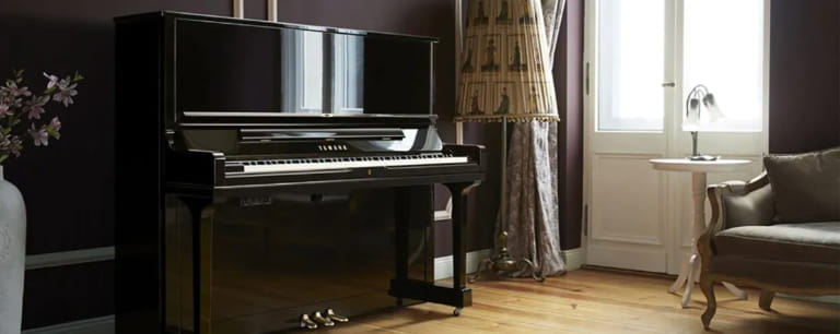 Yamaha U3