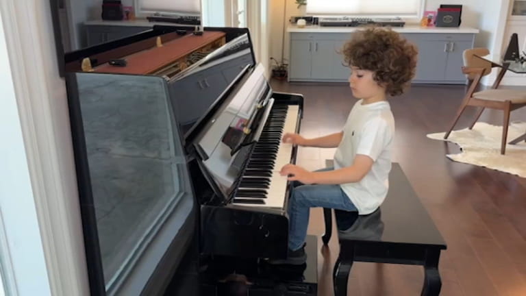 Học Đàn Piano Cho Bé 5 Tuổi