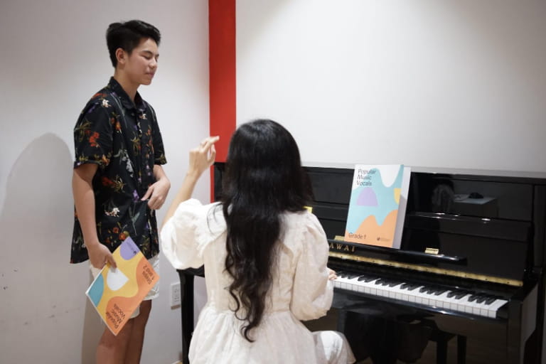 Học Piano Cho Người Đi Làm