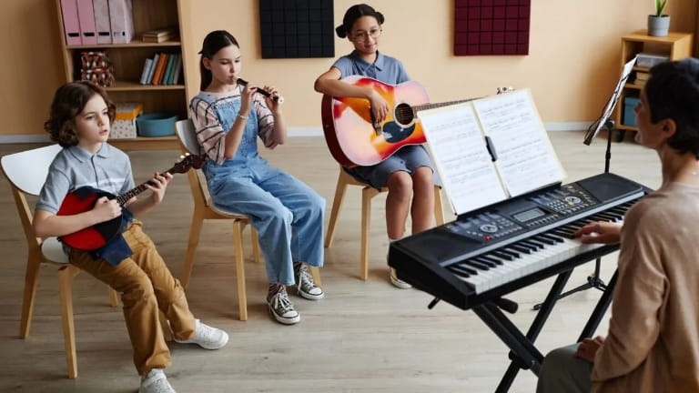 Nên cho trẻ học nhạc từ mấy tuổi